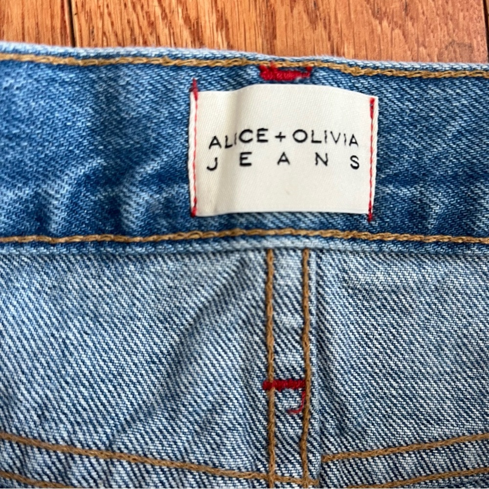 Alice + Olivia Amazing High Waist Ripped Boyfriend Jeans - Size 25 - Picture 4 of 7